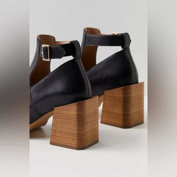 New Free People Brady Buckle Shoe Boots - Picture 2 of 7